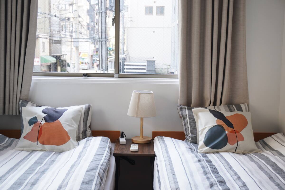 基础双人房, 城市景观