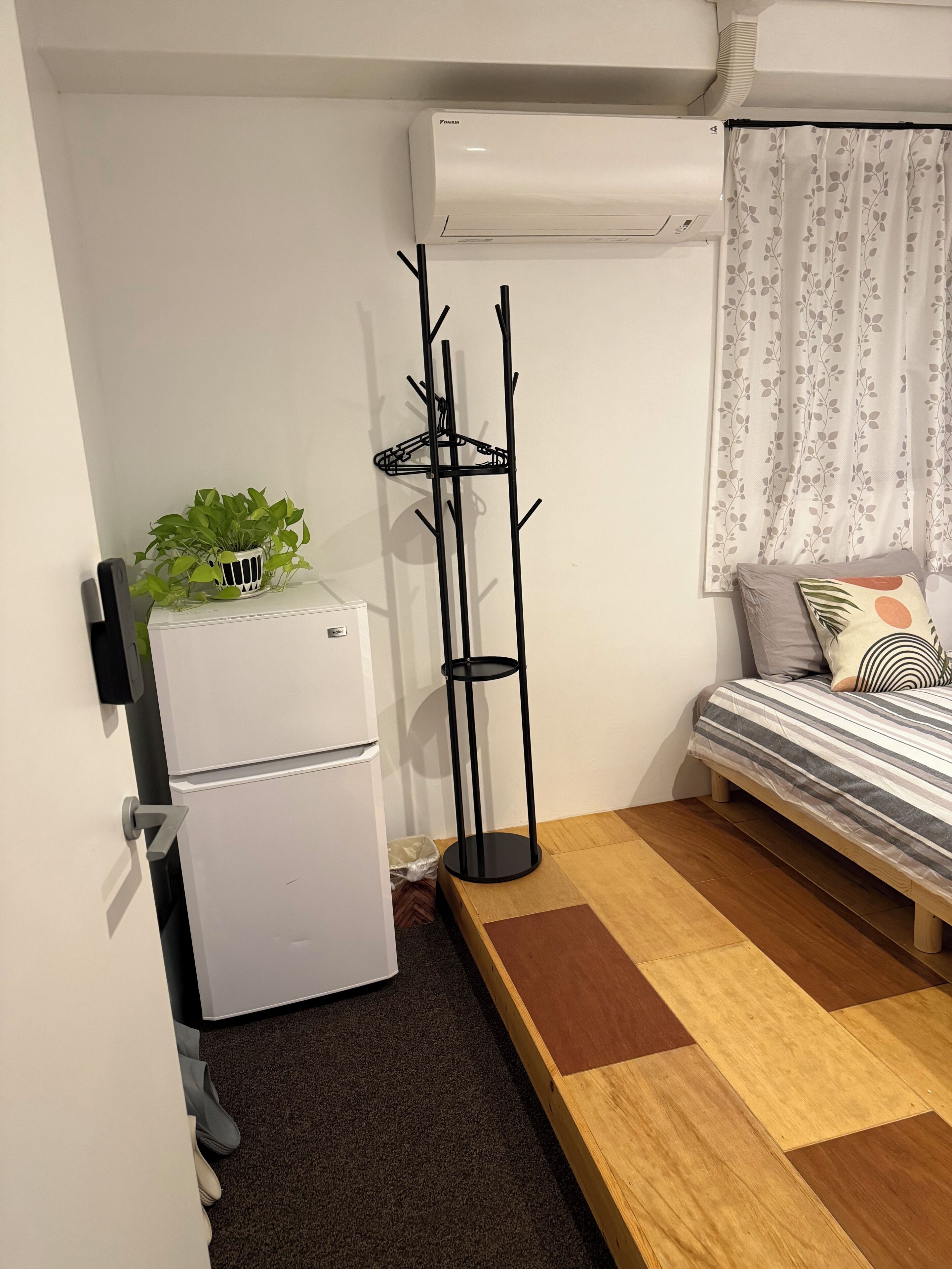 Quarto casal júnior, vista para a cidade | Parte interna