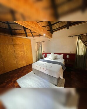 Laptop workspace, free WiFi - Green Oasis Events Accommodation (Harare)
