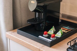 Coffee and/or coffee maker - Frankfurter Allee Triple Apartments by Sabine (Berlin)