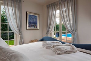WiFi, bed sheets - Villa Giulia – The Istrian Hideaway<br>Luxury villa for up to 6 guests with heated private pool in peaceful surroundings. (Vabriga)