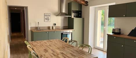 House, Garden View | Private kitchen