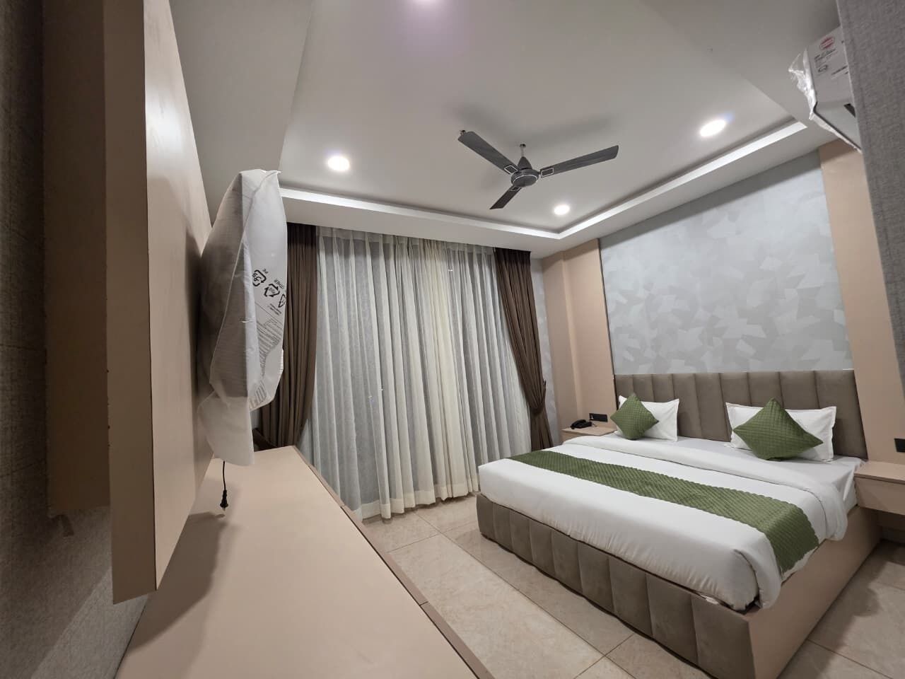 Phòng đôi, ban công, quang cảnh núi