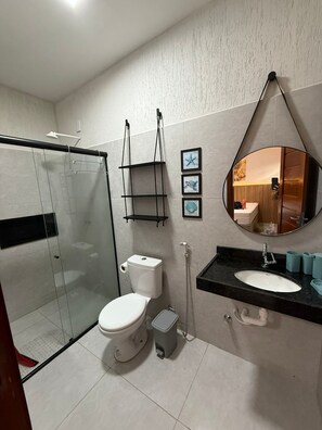 Bathroom - Vrbo Property (Camocim)