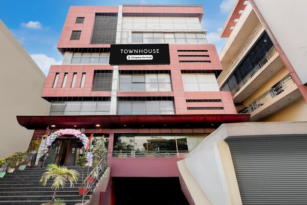 Deluxe Madhura Inn - Visakhapatnam