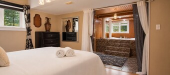 The Royal Palace 18 people | Pool & Spa | Leisure