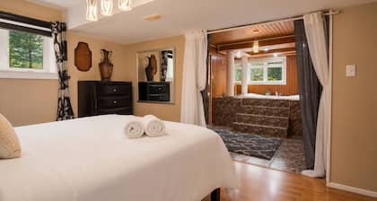 The Royal Palace 18 people | Pool & Spa | Leisure