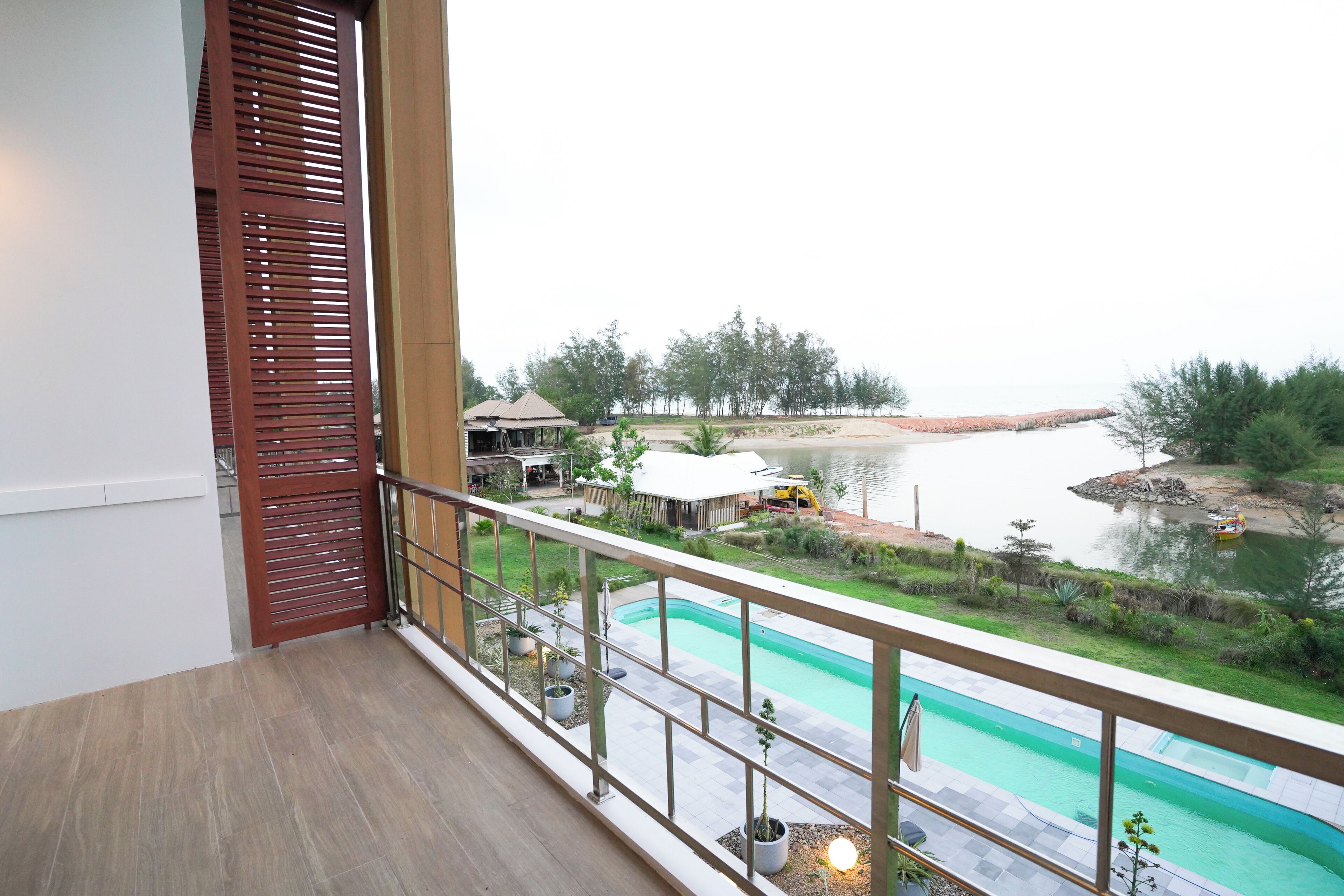 Deluxe Double Room, Sea View | Beach/ocean view