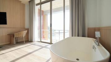 Deluxe Studio Suite, Sea View