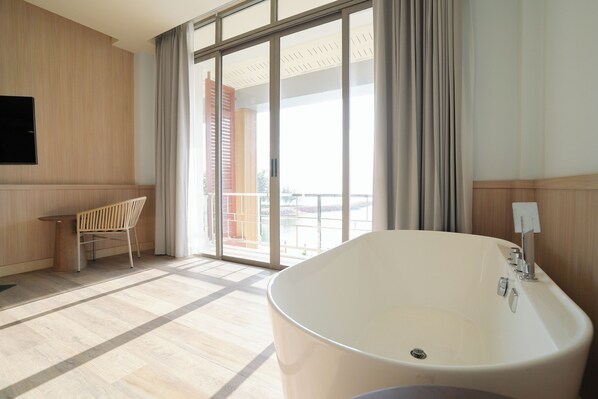 Suite estudio Deluxe, vistas al mar | Wifi gratis y ropa de cama