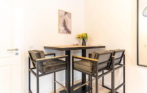 Apartment, Mehrere Betten, Nichtraucher, Küche | Speisen