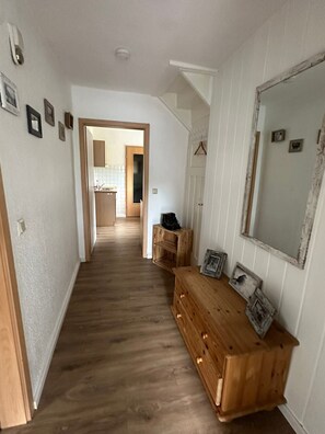 Interior - Holiday Home 'Pistenhaus' with Shared Terrace and Wi-Fi (Willingen (Upland))