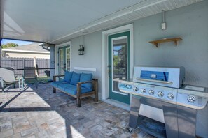 Interior - 3 Mi to Sun Splash Waterpark! Family Haven w/ Pool (Cape Coral)