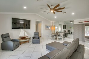 House (4 Bedrooms) | Interior - 3 Mi to Sun Splash Waterpark! Family Haven w/ Pool (Cape Coral)