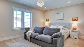 House (5 Bedrooms) | Interior