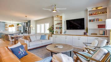 House (5 Bedrooms) | Front of property