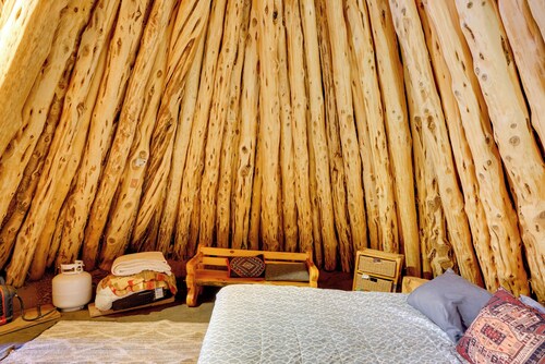 Epic Views & Miles of Trails: Remote Moab Retreat