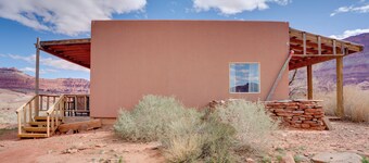 遙遠河景套房：壯觀星空與健行天堂  