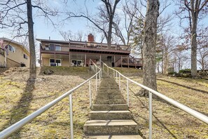 Interior - Group Getaway! Osage Beach Escape w/ Private Dock (Osage Beach)