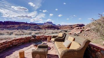 House (2 Bedrooms) | Bahagian dalam