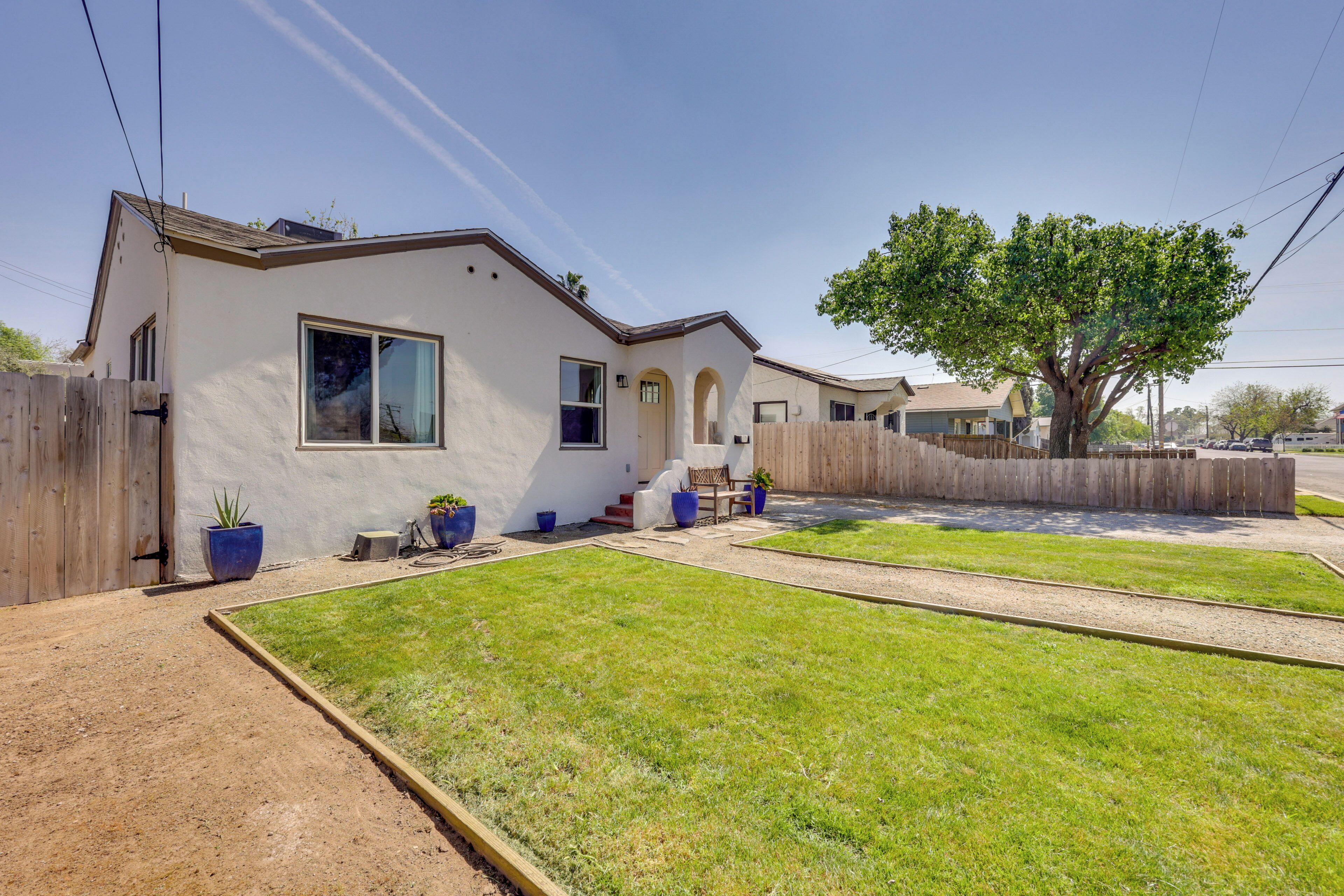 House (2 Bedrooms) | Front of property