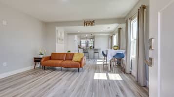 Casa (2 Bedrooms) | Interior