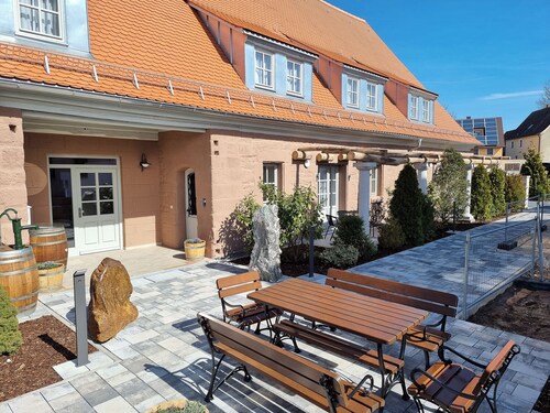 Modernes Appartement mit Terrasse, zentral in Muhr am See, 5-Sterne-Komfort