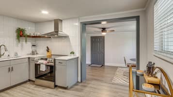 Rumah (2 Bedrooms) | Interior