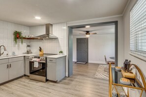 House (2 Bedrooms) | Interior - Renovated Oasis w/ Yard: Pets Welcome! (Gulf Breeze)