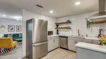 Rumah (2 Bedrooms) | Interior