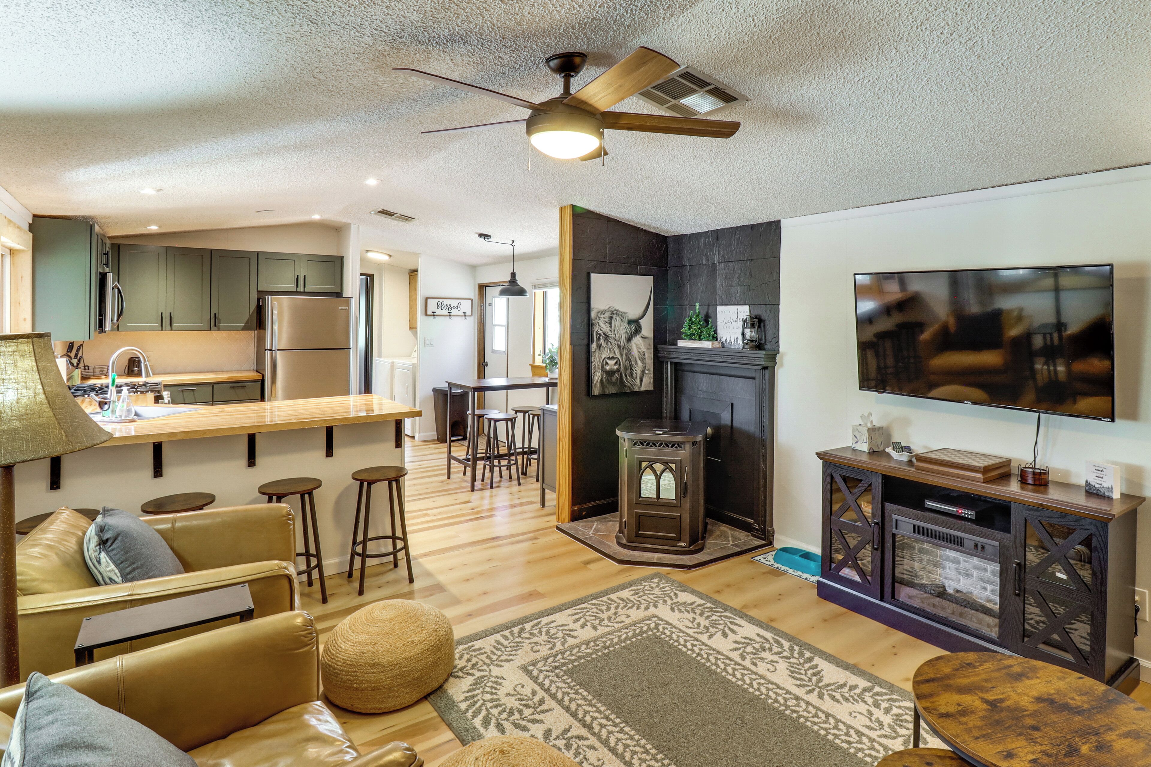 House (3 Bedrooms) | Front of property