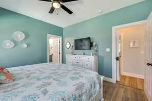 House (5 Bedrooms) | Interior - Beach Getaway for Groups! Spacious Oak Island Home (Oak Island)