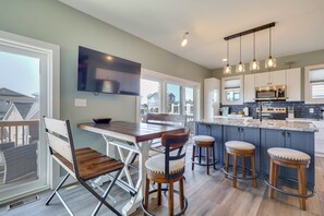 Interior - Beach Getaway for Groups! Spacious Oak Island Home (Oak Island)