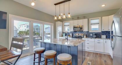 New Oak Island Home w/ Ocean Views!