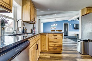 Nhà (3 Bedrooms) | Nội thất