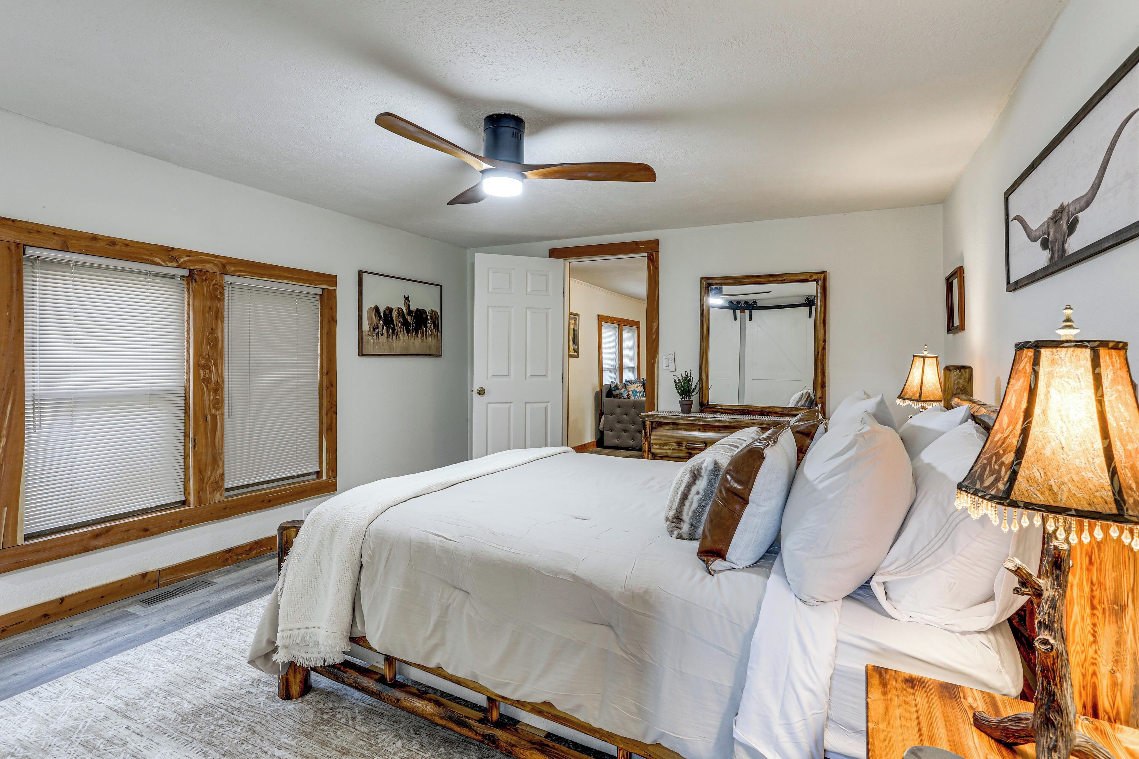 House (2 Bedrooms) | Interior