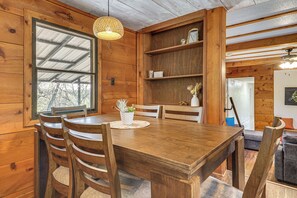 Interior - Serene Hilltop Hideaway: 7 Mi to Weatherford! (Weatherford)