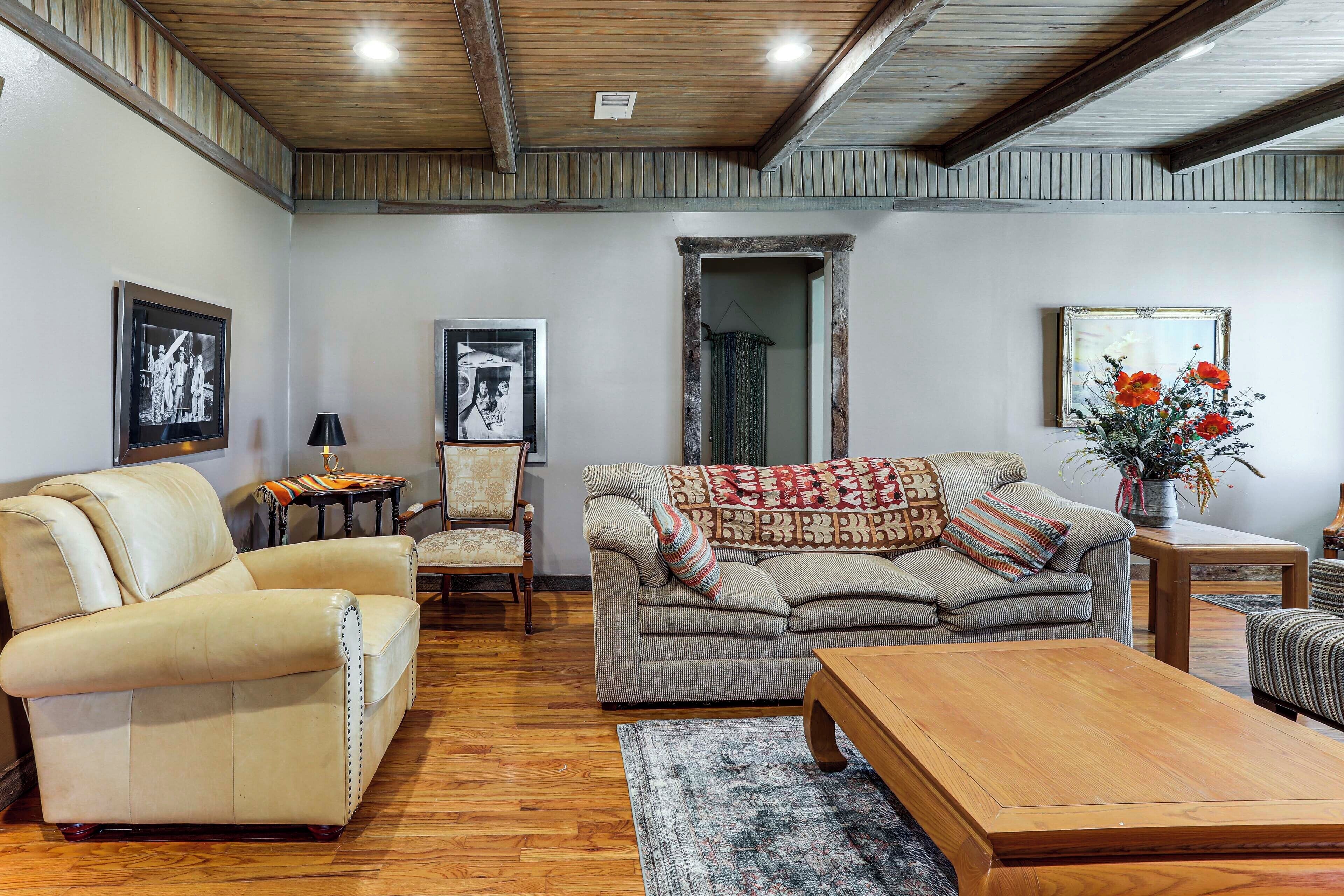 المنشأة من الداخل