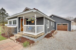 House (2 Bedrooms) | Front of property