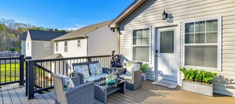 Deck, Patio! Charming Concord Studio Near Speedway