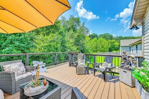 Interior - Deck, Patio! Charming Concord Studio Near Speedway (Concord)