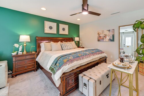 Deck, Patio! Charming Concord Studio Near Speedway