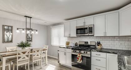 9 Mi to Dtwn Buffalo! Quiet Upstate Home Base