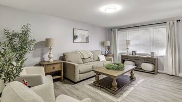 House (3 Bedrooms) | Front of property