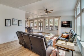 單棟房屋 (3 Bedrooms) | 內部