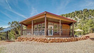 House (3 Bedrooms) | Front of property