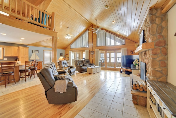 House (4 Bedrooms) | Front of property - Stunning Sunset Views! Lake Michigan Lodge (Cooks)
