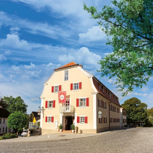 Comfortable triple room in the historic town center of Heidenheim