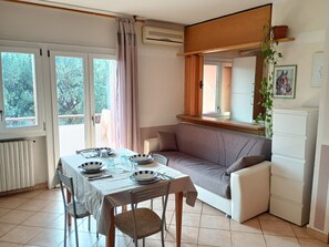 Dining - Williams apartment near lake garda and Verona (sona)