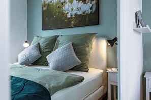 Free WiFi, bed sheets - Modern Skandi apartment with terrace and fenced garden in Gunzenhausen (Gunzenhausen)